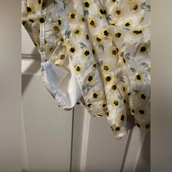 ANTHROPOLOGIE | Hutch | Yellow Motif Ditsy Floral Seaside Romper 4 Halter Shorts - Picture 6 of 16